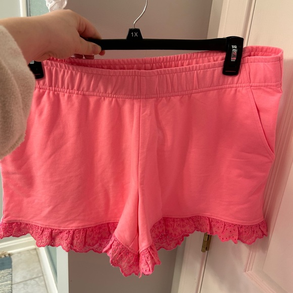 Lilly Pulitzer shorts set $210 value and sweatshirt Kylar ruffle shorts XL pink - Picture 4 of 6